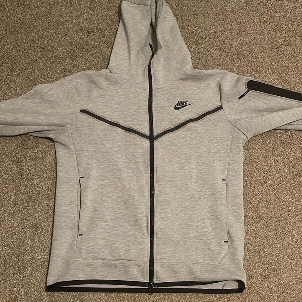 Nike tech jacket